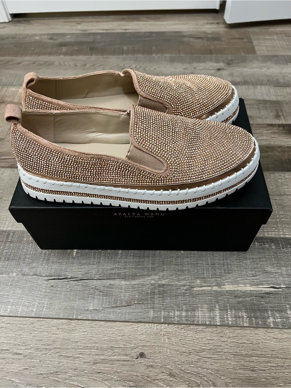 Azalea Wang Judy Rose Gold Crystal Slip-On Loafer size 10 Like new - Picture 8 of 10